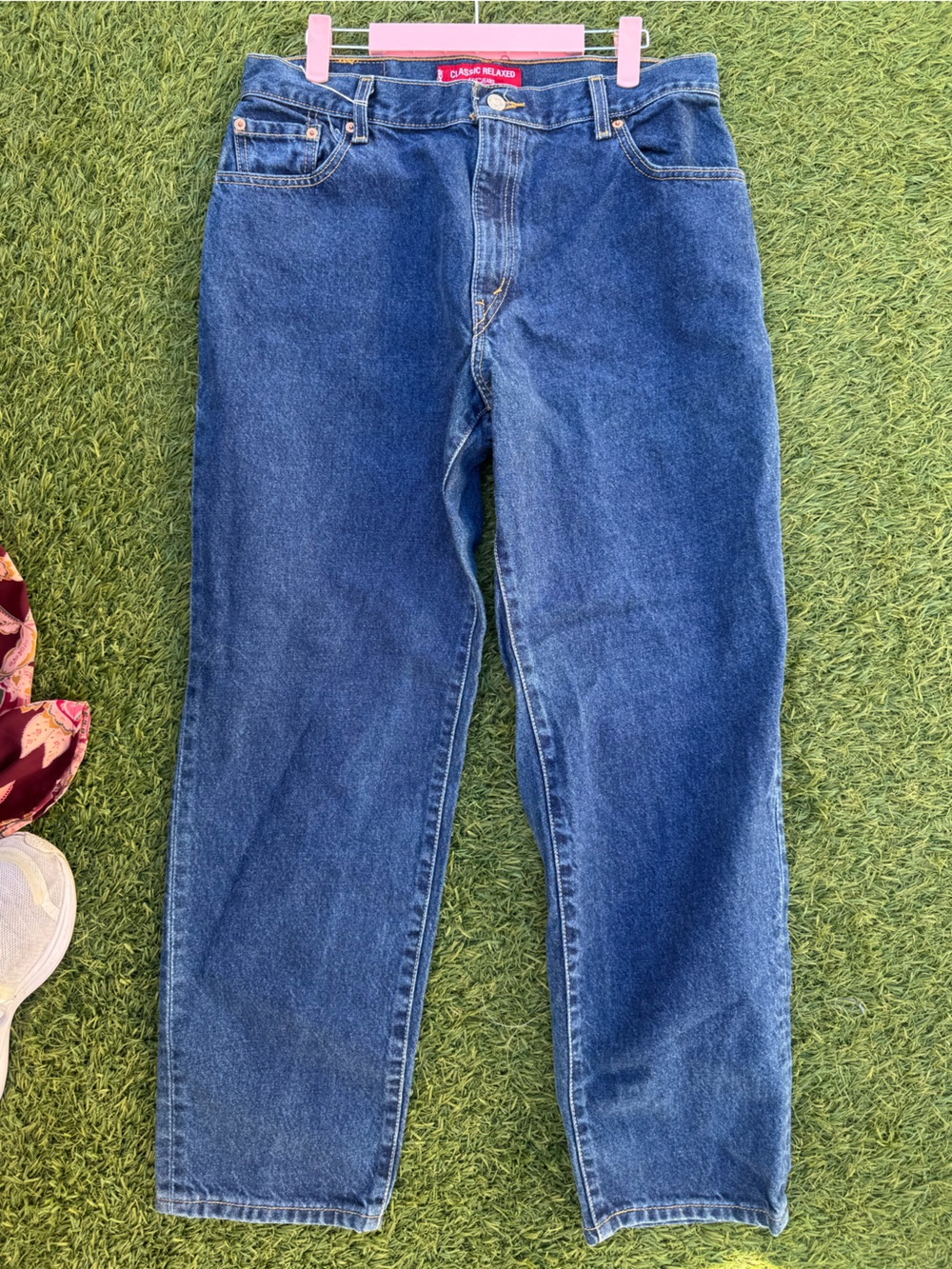 Y2K Levi’s 550 mom jeans